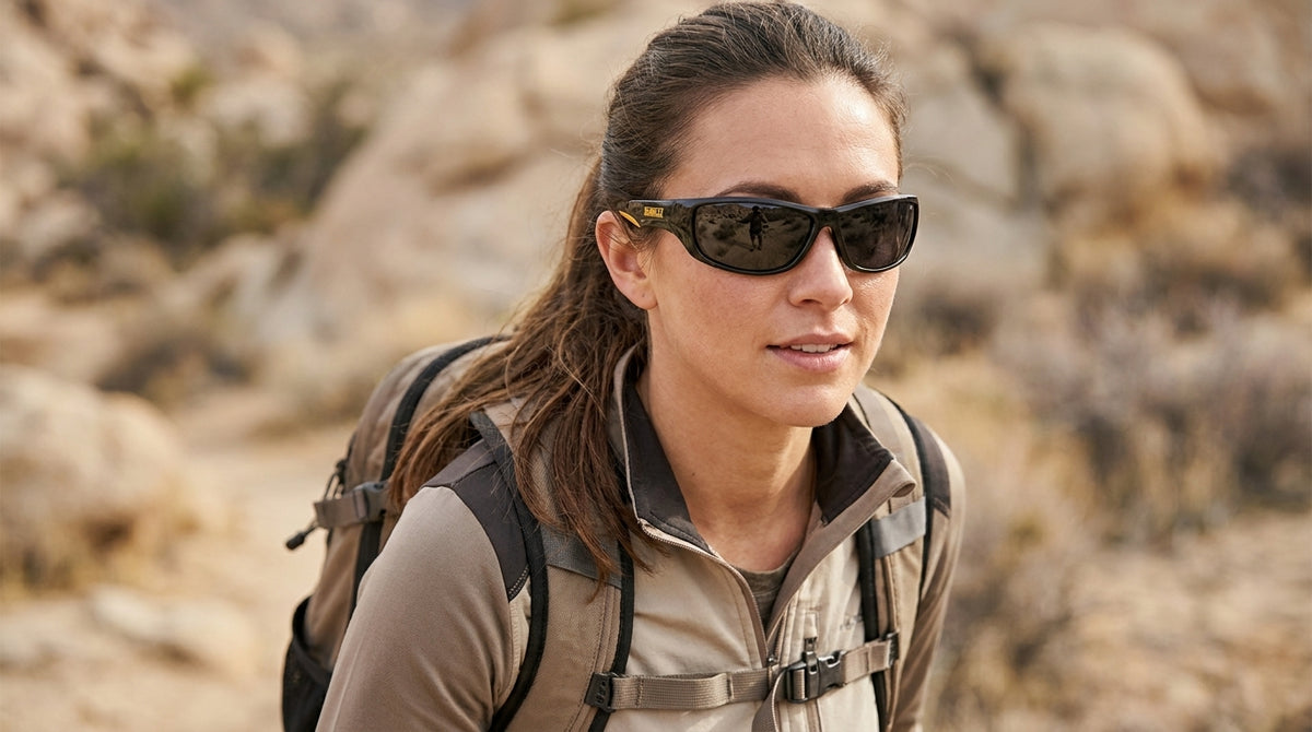 Lentes de Seguridad DEWALT® Dominator™ ANSI Z87 – Full Frame Negro, Lente Humo y Protección UV